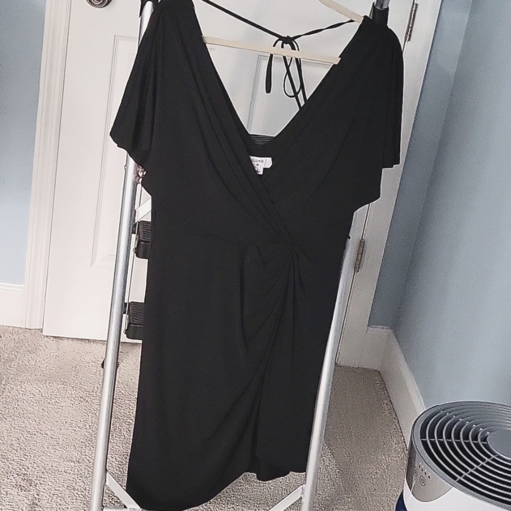 Cushnie, size 8, Black cocktail dress